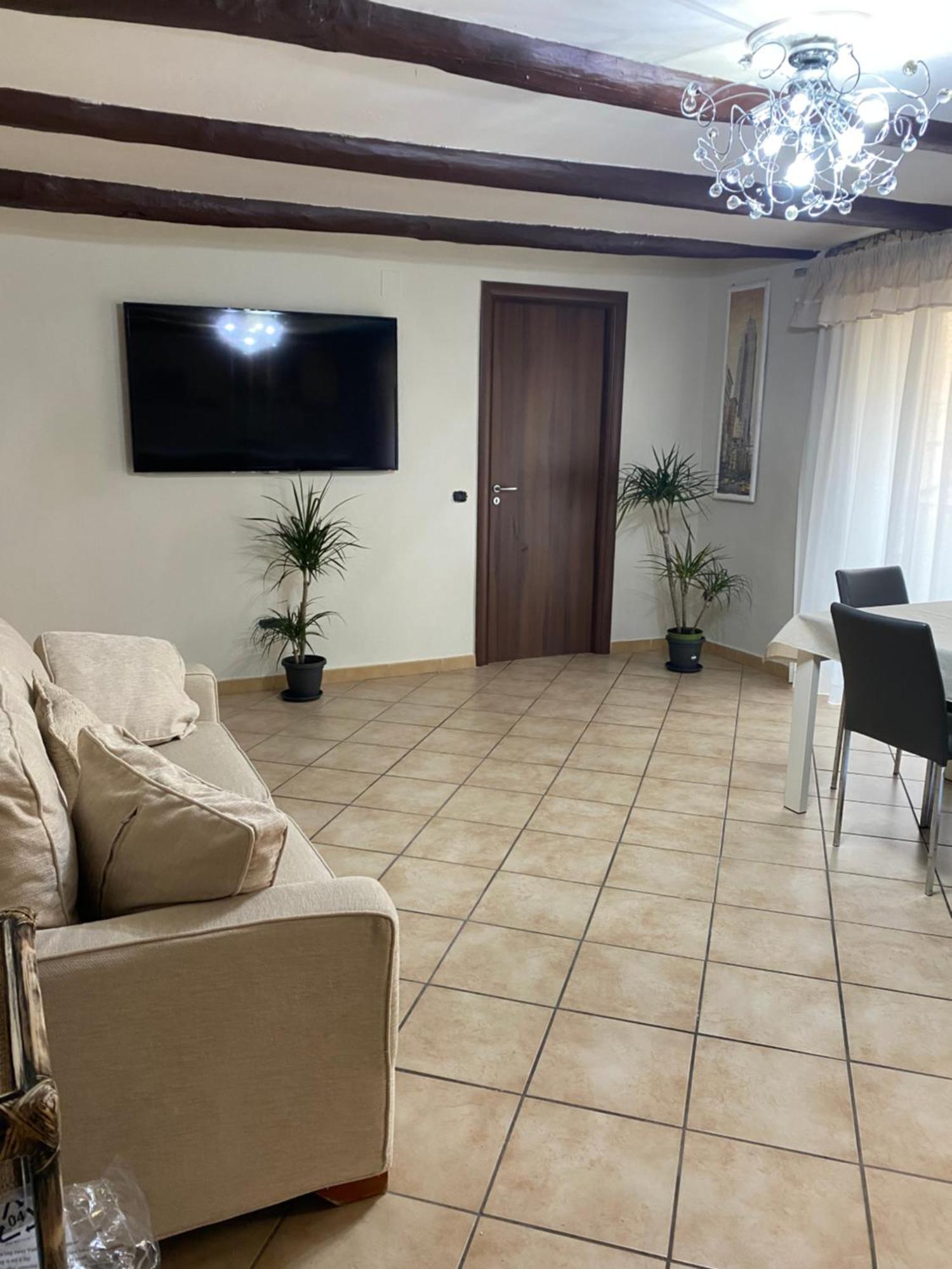 The Paradise House Naples